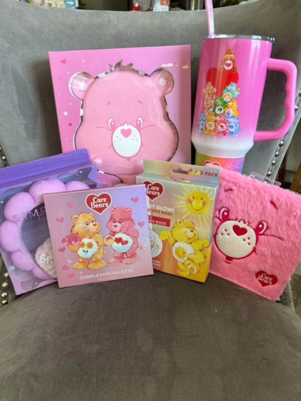 CARE BEARS BEAUTY BUNDLE